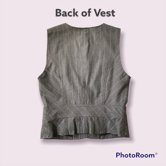 VeraModa Vest - Picture 2 of 2